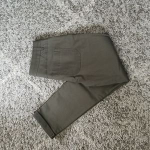 Democracy crop capris